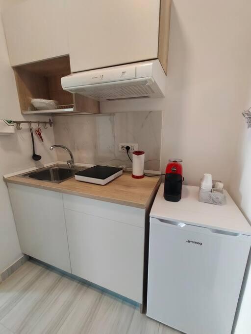Aura Apartment Bari Bagian luar foto