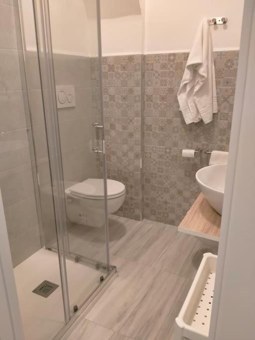 Aura Apartment Bari Bagian luar foto