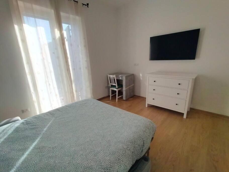 Aura Apartment Bari Bagian luar foto