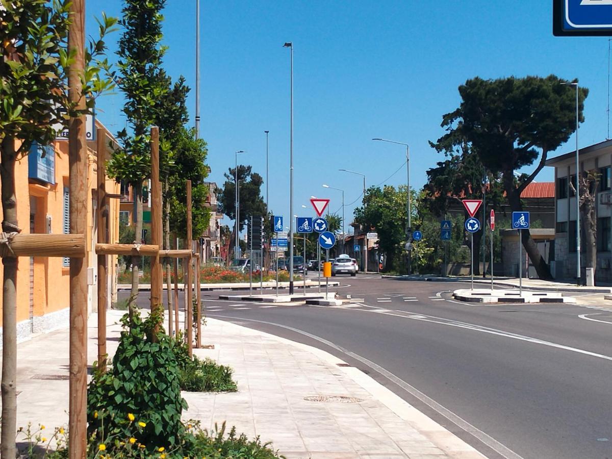 Aura Apartment Bari Bagian luar foto