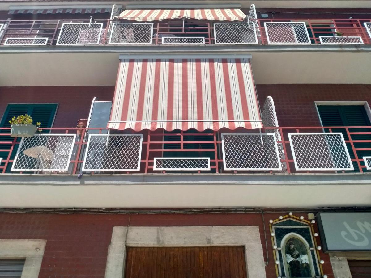 Aura Apartment Bari Bagian luar foto